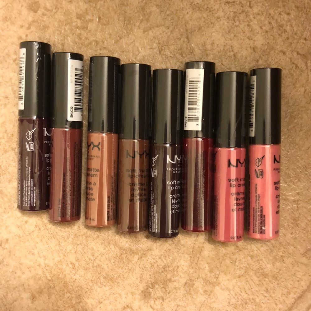 BRAND NEW LIP CREAM IN PLASTIC